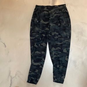 Old navy camo joggers